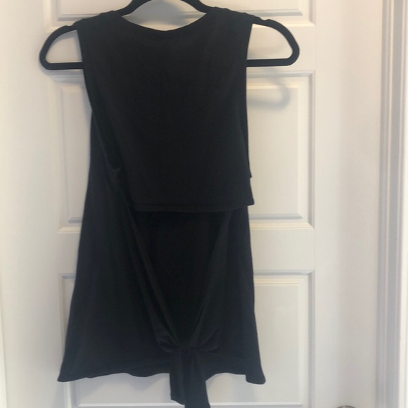 Fabletics open back tank - Picture 2 of 4